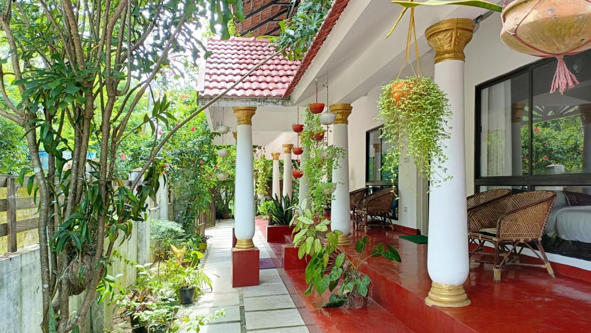 Marari Beach Cleetus Homestay 马拉利库兰 外观 照片