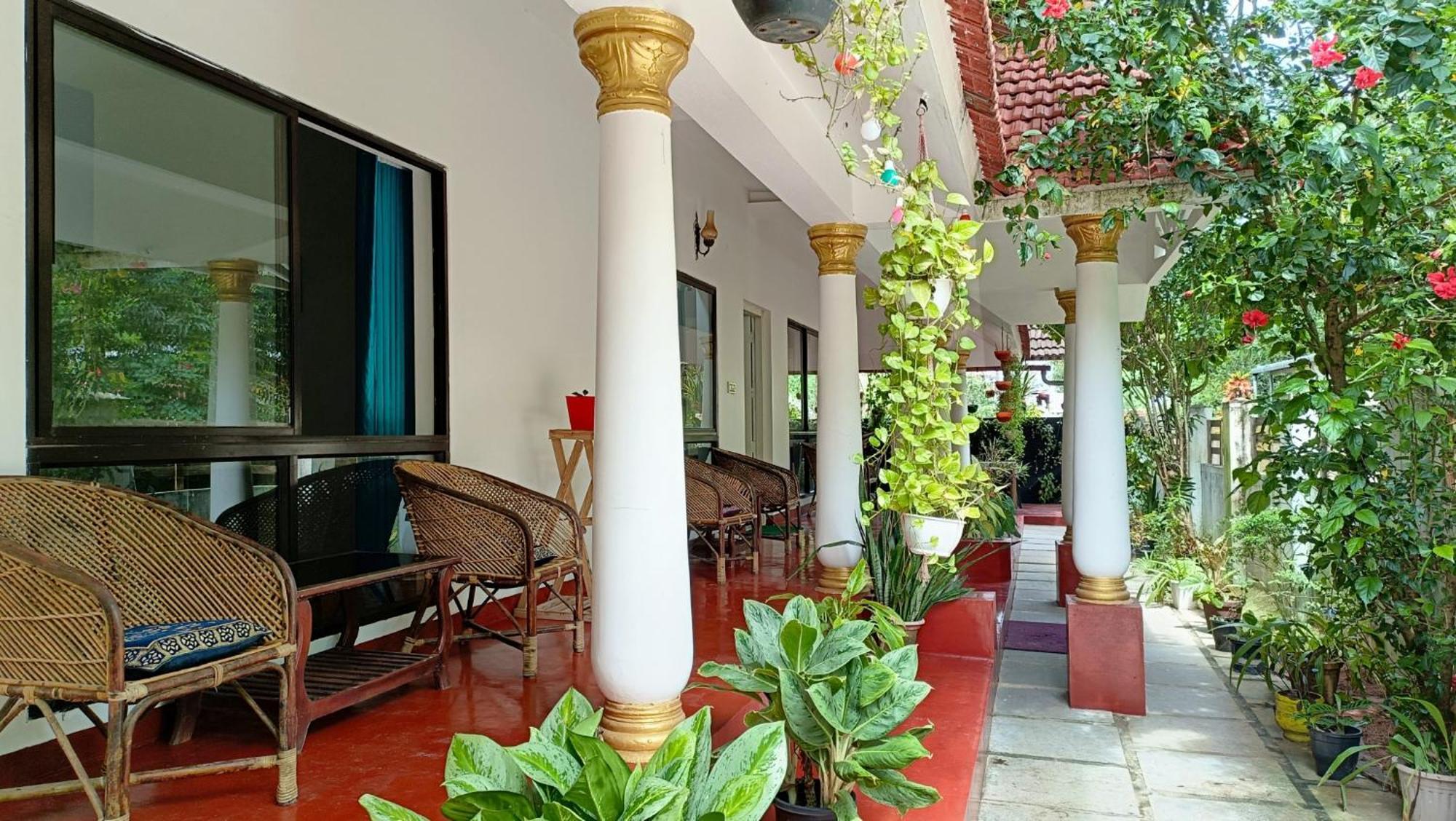 Marari Beach Cleetus Homestay 马拉利库兰 外观 照片