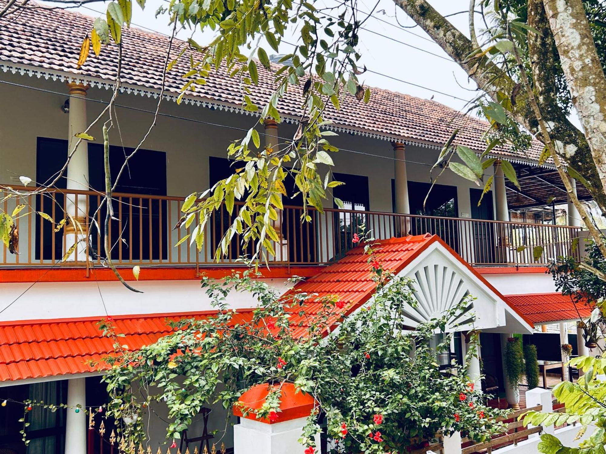 Marari Beach Cleetus Homestay 马拉利库兰 外观 照片