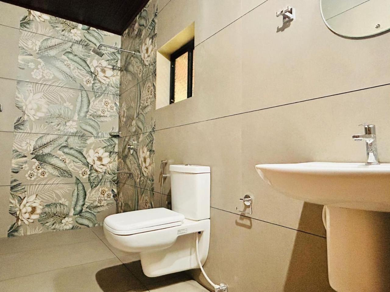 Marari Beach Cleetus Homestay 马拉利库兰 外观 照片